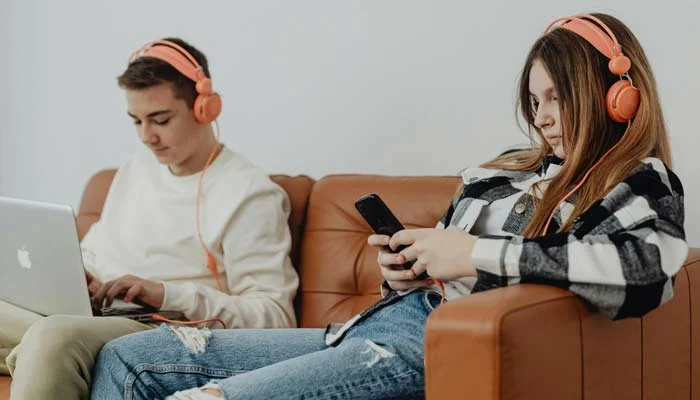 internet addiction teens young chemistry brain