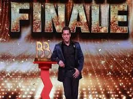 big boss final inaam kitna