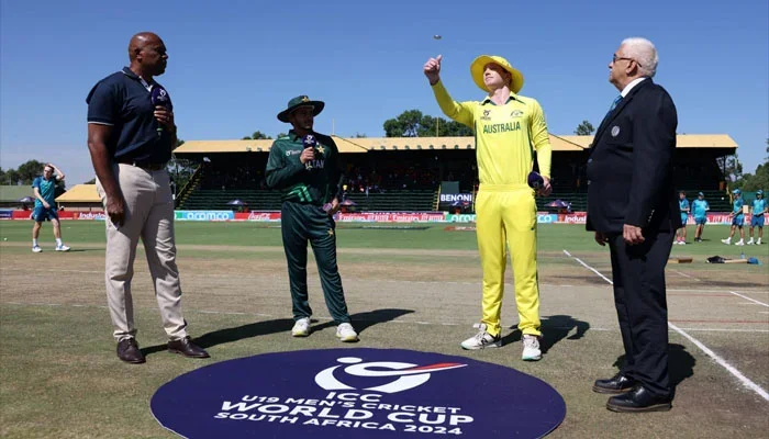 semi final aus ka tosss jeet kr bowling ka faisla