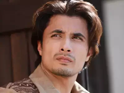 ali zafar PSL9 ka tarana gaye gy