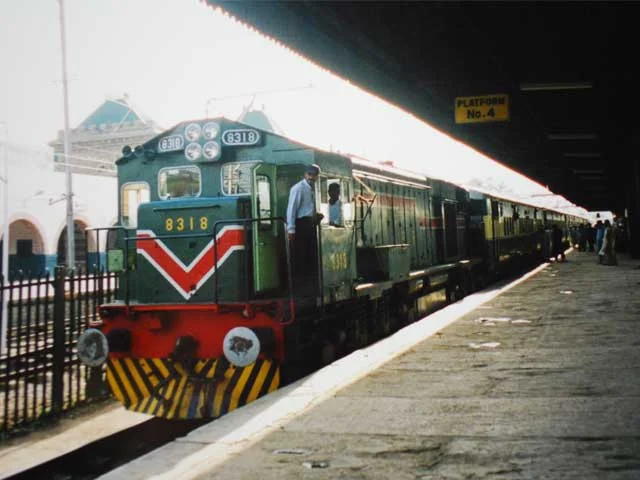 Pakistan railway ny karayo mein bari kami kr di