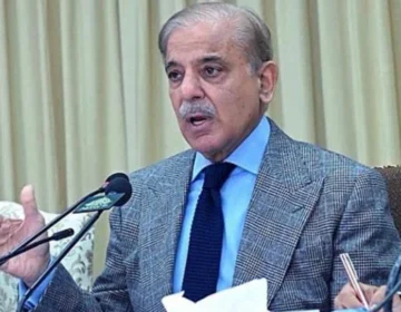 Pakistani economy ko behter krny ka mission Shahbaz sharif UAE rawana