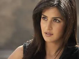 Ai ka use katrina kaif ki b na monasib video viral