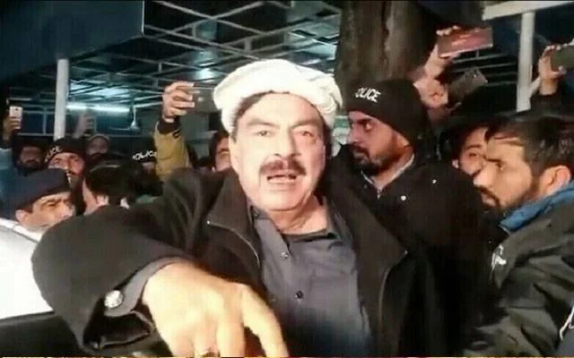 Sheikh Rasheed ny aam maafi ka motalba kr dia